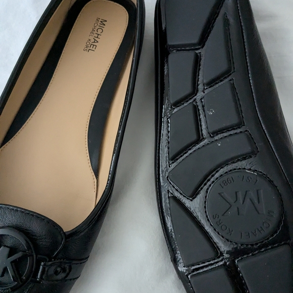 Micheal Kors black flats - Picture 2 of 6